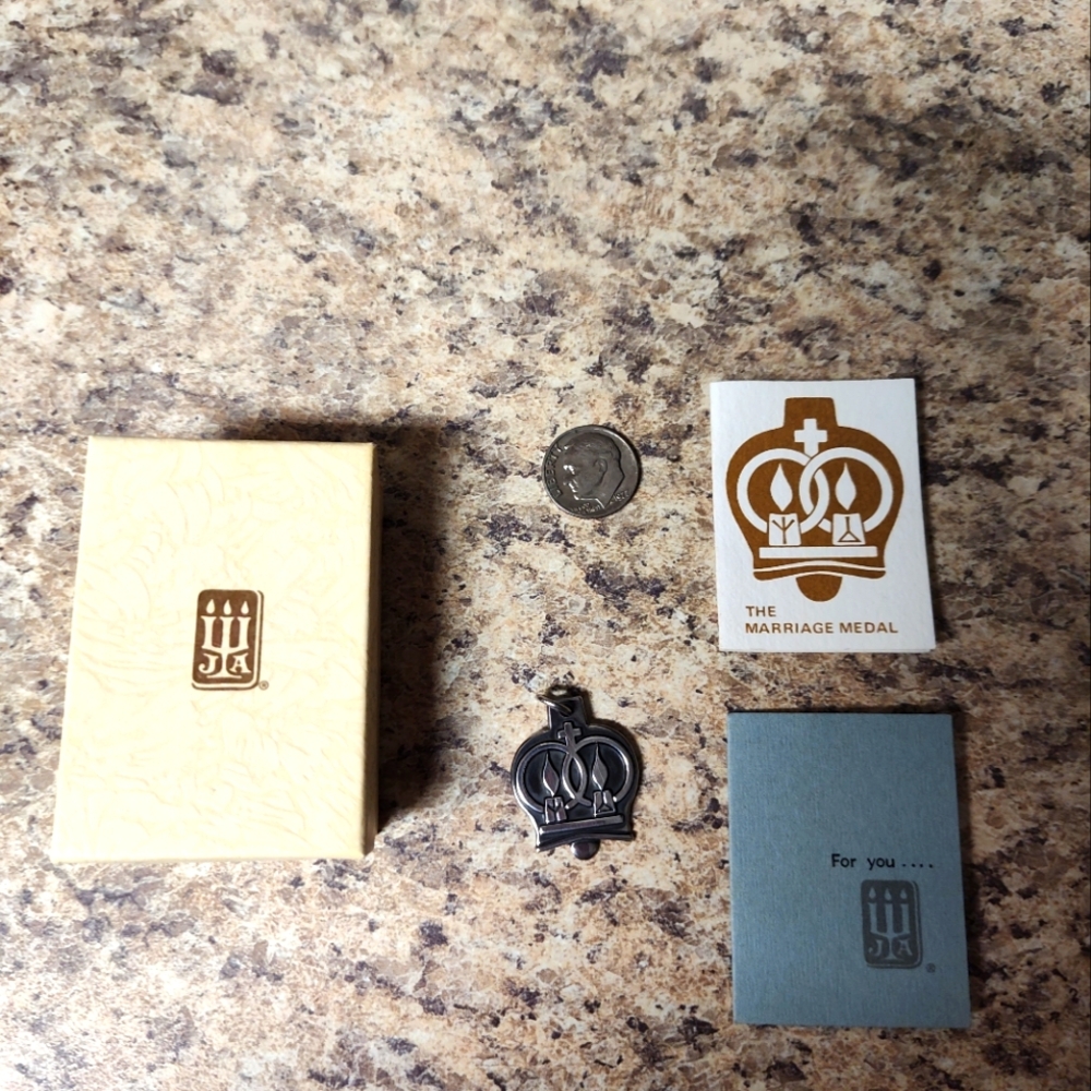 The Marriage Medal Set with Box